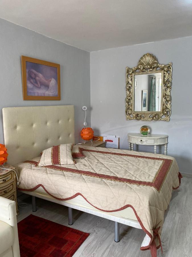 Schoenes Apartment - Ruhig - Aussenpool لا أوروتافا المظهر الخارجي الصورة
